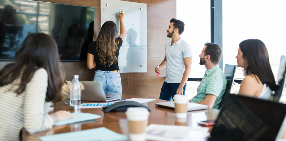 Online vs Offline Psychology Training